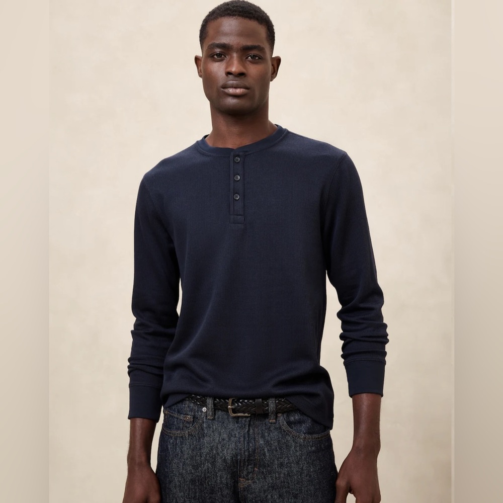 NWT! Banana Republic Men’s Waffle Knit Thermal Henley, Large, Navy